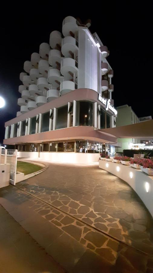 Hotel Flamingo Rimini Exterior photo